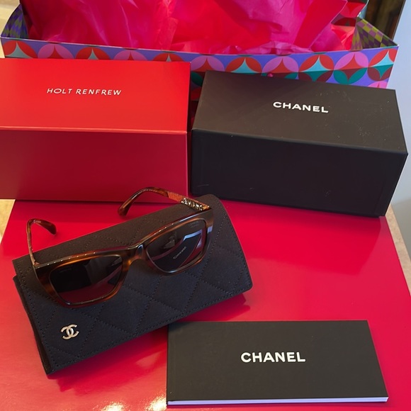 CHANEL Pantos Sunglasses New Collection brand new with kit from Holt Renfrew - Picture 5 of 17